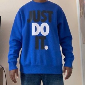 Blue Nike Pullover men’s LG